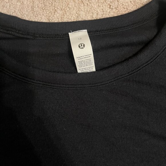 Hold Tight Straight-Hem Cropped Long Sleeve - Picture 4 of 7